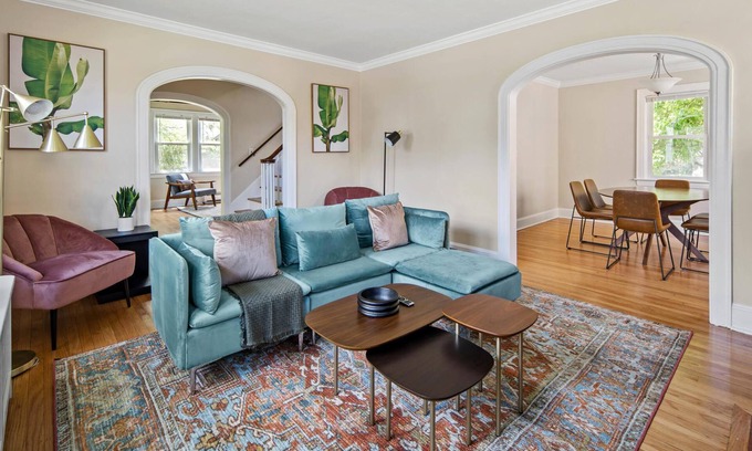 Cove - East Side - Shippan House | Beautiful 3BR House in Stamford + Fenced Yard