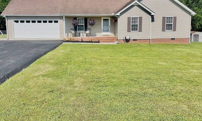 Beechgrove House | Beautiful 4 bedroom pool home with tons of games