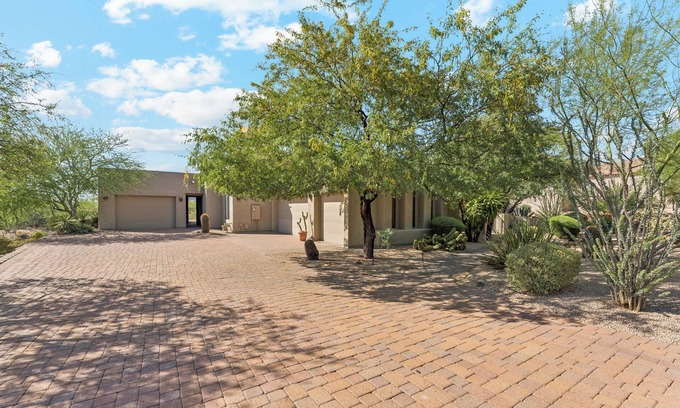 Mirabel Village House | Beautiful 4-bedroom house in North Scottsdale with a Pool, Spa, AC. Book now