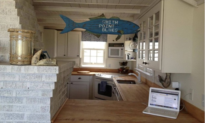 Nantucket Cottage | Beautiful 4 Bedroom Waterfront Home with Private Beach