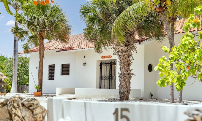 Sabadeco Villa | Beautiful 5 bedroom Villa with Oceanview and private pool