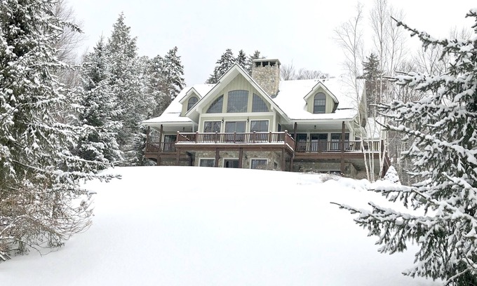 Stratton Mountain House | Beautiful! 5 Beds-5 baths Home, Spectacular Views of Stratton, On Shuttle
