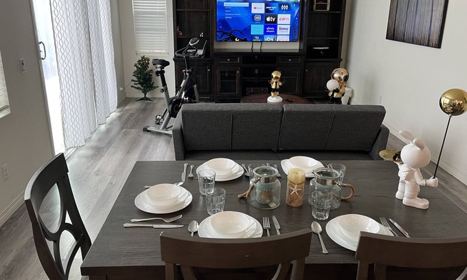 Chino House | Beautiful 5 beds’ room in chino new construction