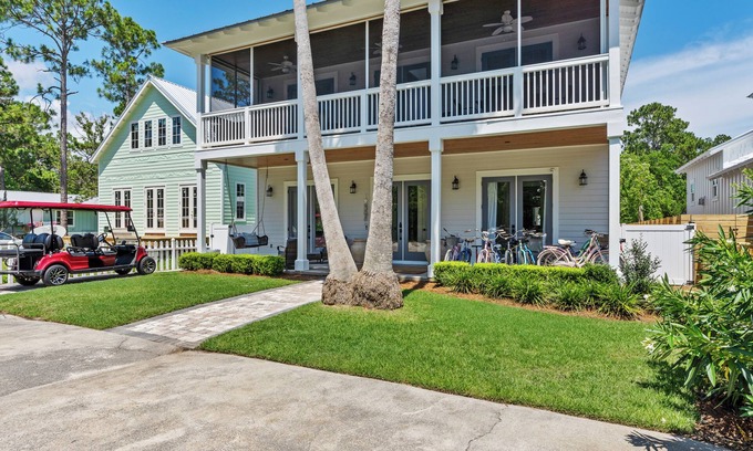 San Juan House | Beautiful 8-bedroom house Sleeps 24 in Santa Rosa Beach. Private Pool & Hot Tub