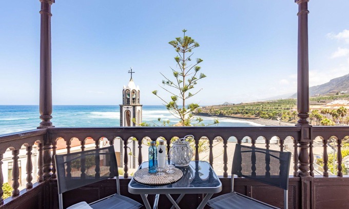 Garachico Apartment | Beautiful apartment for 6 people with WIFI, TV, terrace and panoramic view