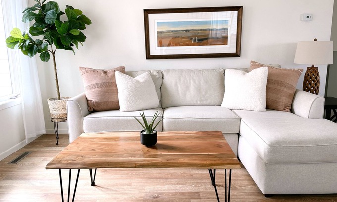 Rapid City House | Beautiful And Cozy 3 Bedroom home in the heart of R.C.!