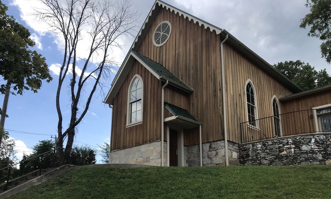 Lexington House | Beautiful and historic Beechenbrook Chapel, adjoining VMI and W&L campuses.