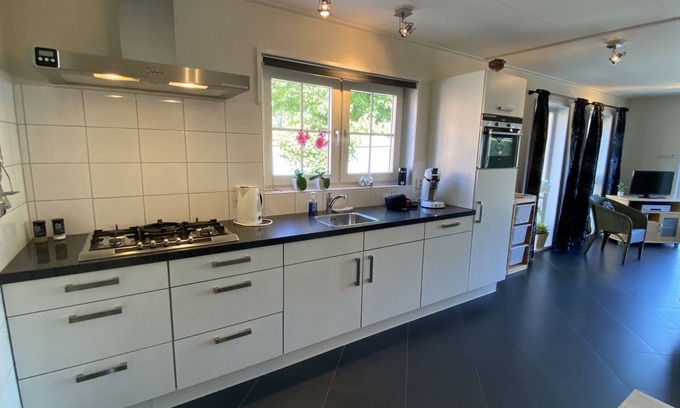 Wolphaartsdijk House | Beautiful and luxury 4-person holiday home in Oud-Sabbinge