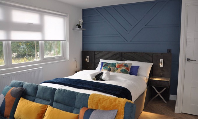 Central Milton Keynes Apartment | Beautiful and modern Studio flat in Milton Keynes