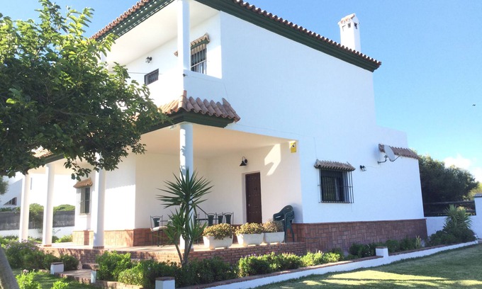 Los Canos de Meca Villa | Beautiful and spacious beach and country villa in Los Caños de Meca