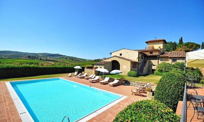 San Casciano in Val di Pesa Apartment | Beautiful apartment with A/C, WIFI, pool, TV, pets allowed and parking, close to Greve In Chianti