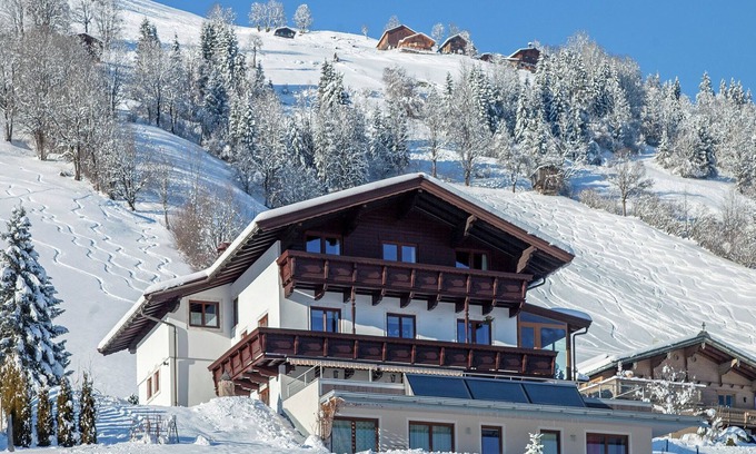 Moosen Apartment | Beautiful apartment in Brixen in the Thale