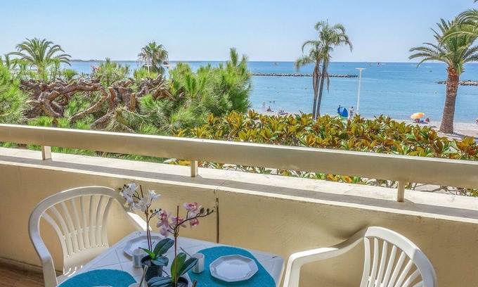 Nice Apartment | Beautiful apartment for 4 people with WIFI, TV, terrace, pets allowed and parking
