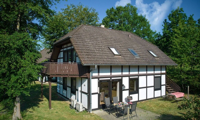 Feriendorf Frankenau House | Beautiful apartment in villa for 2 people with WIFI, TV and terrace