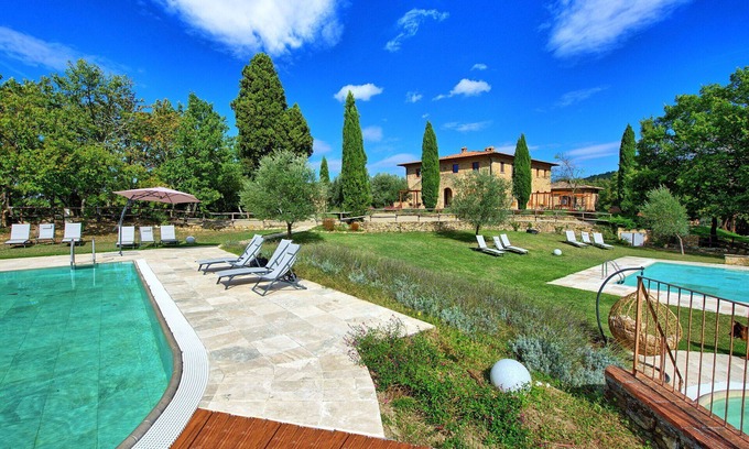 Simignano Apartment | Beautiful apartment for 4 guests with pool, WIFI, TV, patio, pets allowed and panoramic view