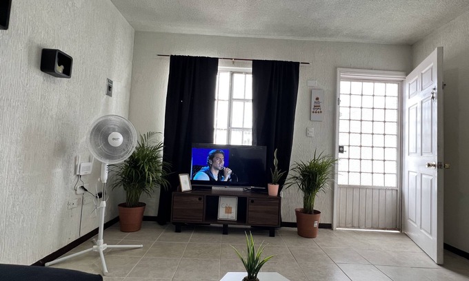Juarez Municipality House | Beautiful apartment near the American consulate