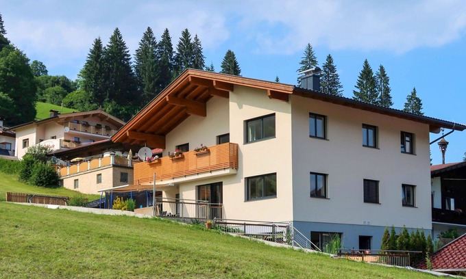 Oberau Apartment | Beautiful apartment for 4 people with WIFI, TV, terrace, panoramic view and parking