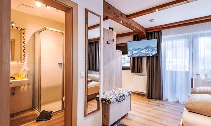 Niederau Apartment | Beautiful apartment for 2 people with WIFI, TV, balcony and parking