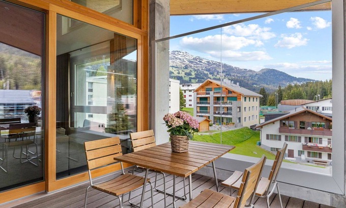 Lenzerheide Apartment | Beautiful apartment for 6 guests with WIFI, TV and balcony