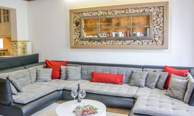 Niedergallmig Apartment | Beautiful apartment for 4 people with WIFI, TV and parking