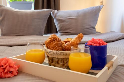 Gambetta Apartment | BEAUTIFUL apartment , beach 3 min walk , free parking, near Negresco