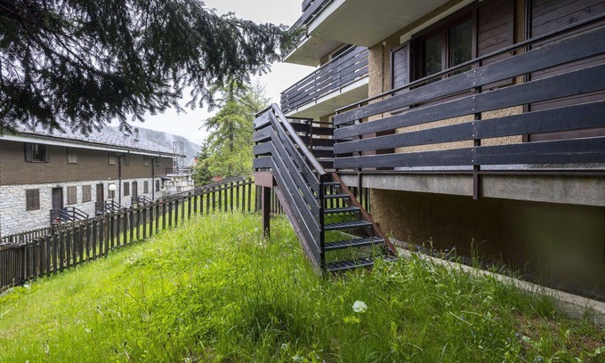 Madesimo Apartment | Beautiful apartment for 5 people with WIFI, TV, terrace, pets allowed and parking