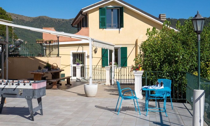 Valloria Apartment | Beautiful apartment for 4 people with hot tub, WIFI, pool, TV, patio and parking