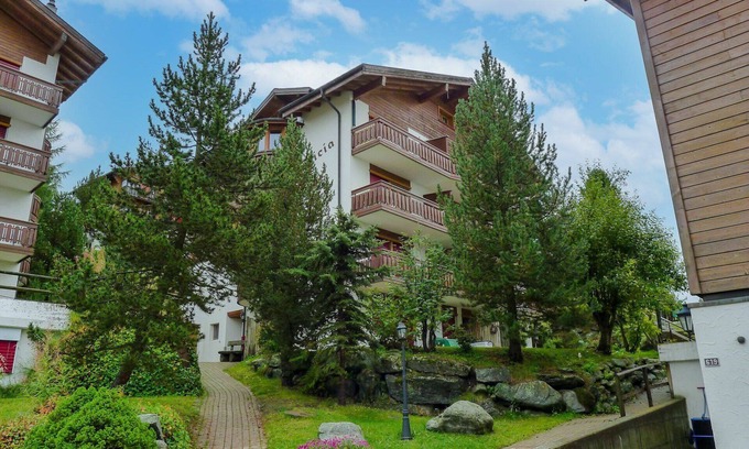 Graechen Apartment | Beautiful apartment for 4 people with TV, terrace, panoramic view and parking