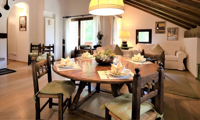 Surlej Apartment | Beautiful apartment for 4 people with WIFI, TV, balcony, pets allowed, panoramic view and parking
