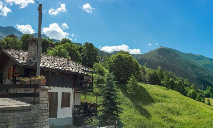 Paquier Apartment | Beautiful apartment for 4 guests with WIFI, TV, balcony, pets allowed and parking