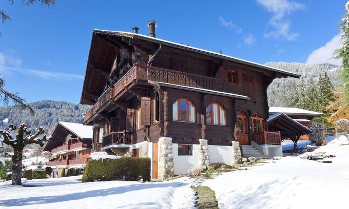 Ollon Apartment | Beautiful apartment for 6 guests with WIFI, TV, balcony and parking