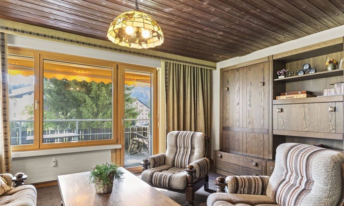 Parpan Apartment | Beautiful apartment for 4 guests with TV and balcony