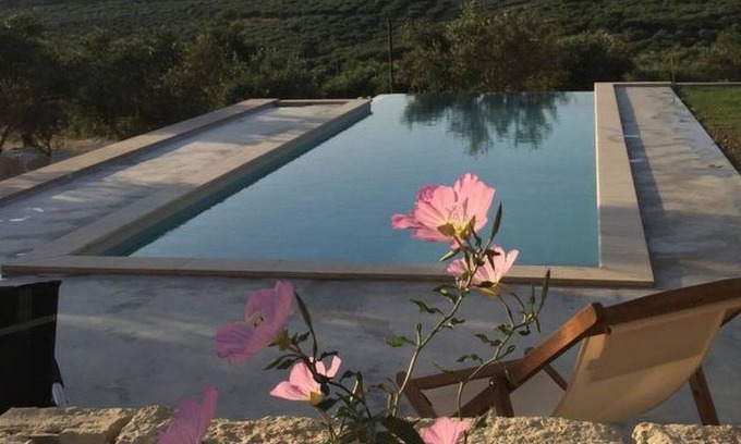 Plakalona Apartment | Beautiful apartment for 6 people with A/C, WIFI, pool and terrace