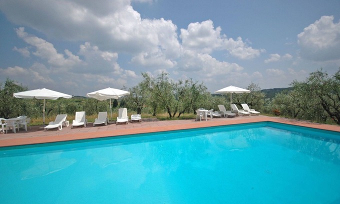 San Casciano in Val di Pesa Apartment | Beautiful apartment for 4 people with pool, WIFI, TV and parking, close to Florence
