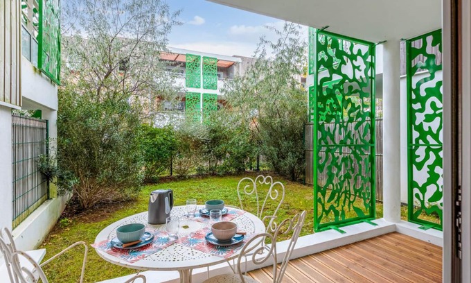 La Rochelle Apartment | Beautiful apartment - near the beach
