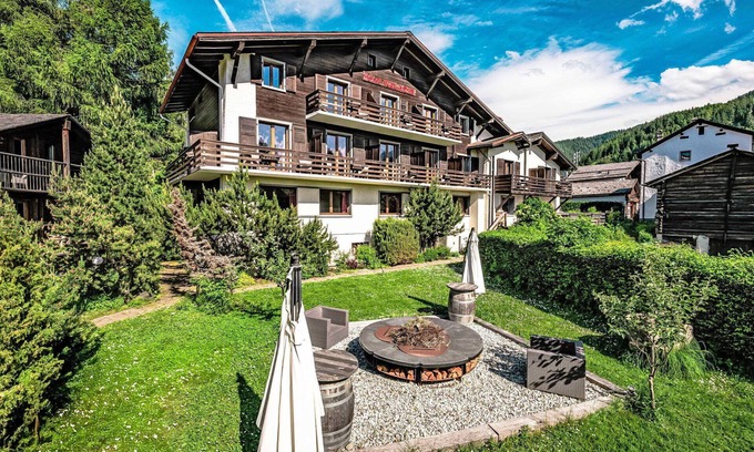 Vercorin House | Beautiful apartment in villa for 23 people with hot tub, WIFI, terrace and parking