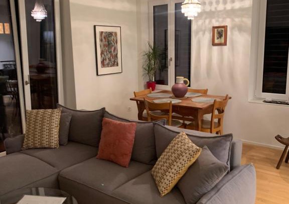 District 4 Apartment | Beautiful Apartment in Central Zurich