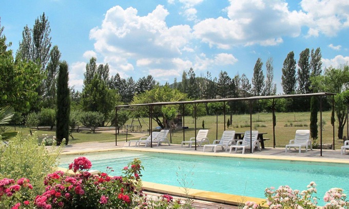 Sigonce Villa | Beautiful apartment in villa for 2 people with pool, WIFI, patio, pets allowed and panoramic view