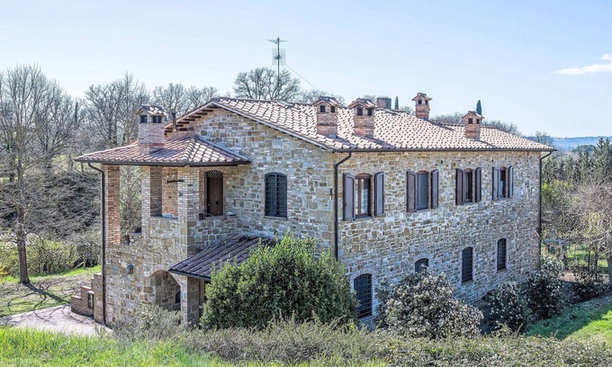 Lidarno Villa | Beautiful apartment in villa for 6 people with pool, WIFI, TV, patio and pets allowed