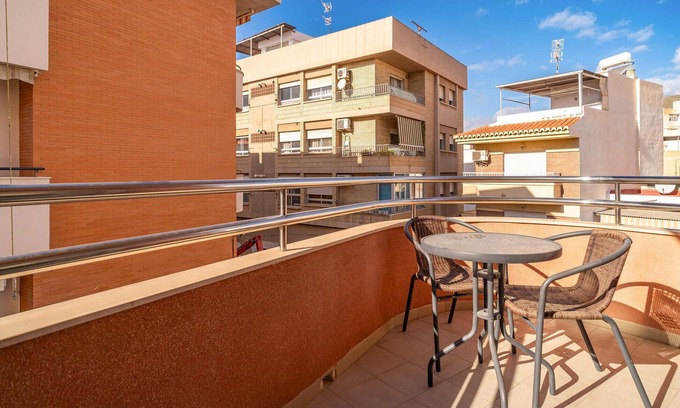 Motril Apartment | Beautiful apartment in Motril with WiFi