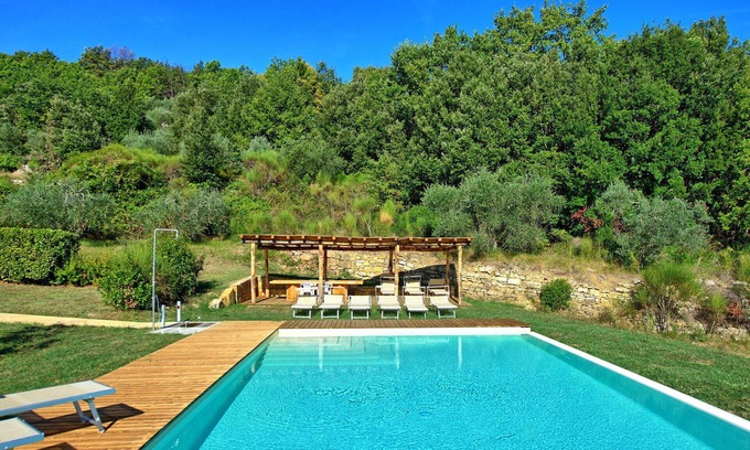 Poggibonsi Apartment | Beautiful apartment with WIFI, pool, TV, terrace, panoramic view and parking, close to San Gimig.