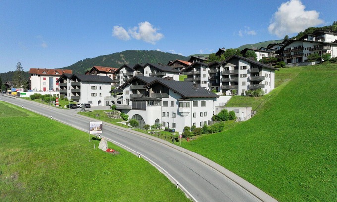 Falera Apartment | Beautiful apartment with WIFI, pool, TV, balcony, pets allowed, panoramic view and parking