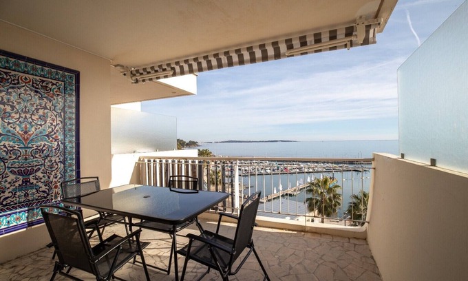 Pointe Croisette Apartment | Beautiful apartment with Sea View, perfect for Holidays and Festivals.