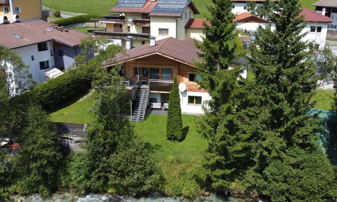 Obernberg am Brenner Apartment | Beautiful apartment for 4 guests with WIFI, TV, terrace and parking