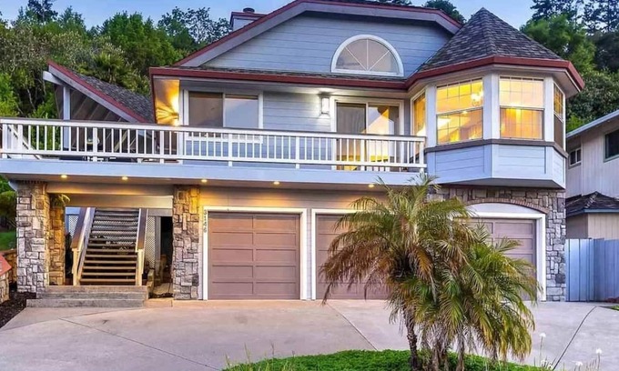 El Sobrante House | Beautiful Bay House With Valley Views Near SF/Napa