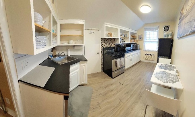 Long Beach House | BEAUTIFUL BEACH GETAWAY!