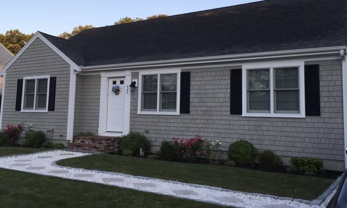 West Hyannisport House | Beautiful beach house 3 minute drive to Craigville Beach!!