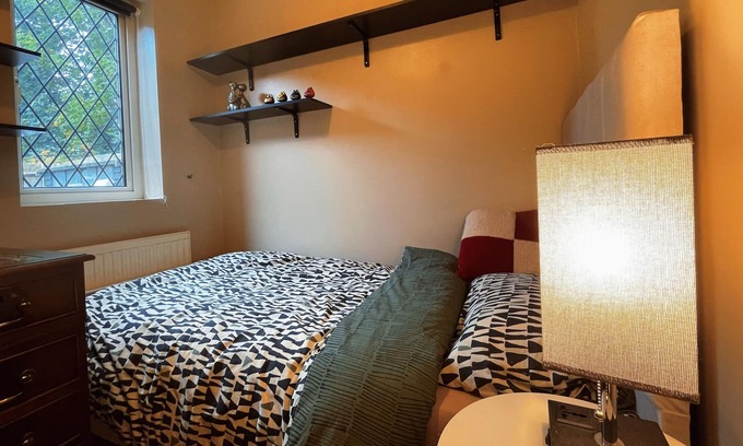Bicester House | Beautiful big detach close to the bicester village