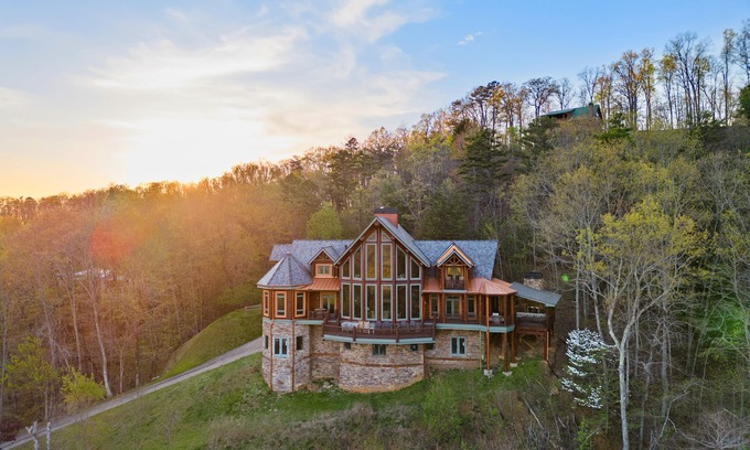 Morganton House | Beautiful Blue Ridge cabin with tri-state views, hot tub, & multiple decks