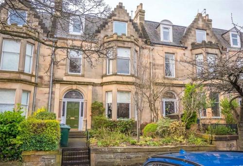 Murrayfield Apartment | Beautiful & bright 2 bed flat Murrayfield